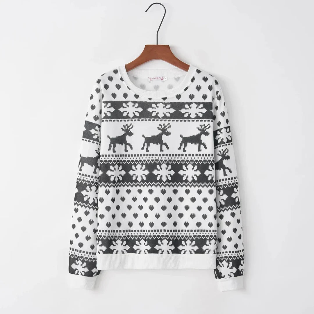 Grace | Knitted Sweater with Reindeer and Snowflakes
