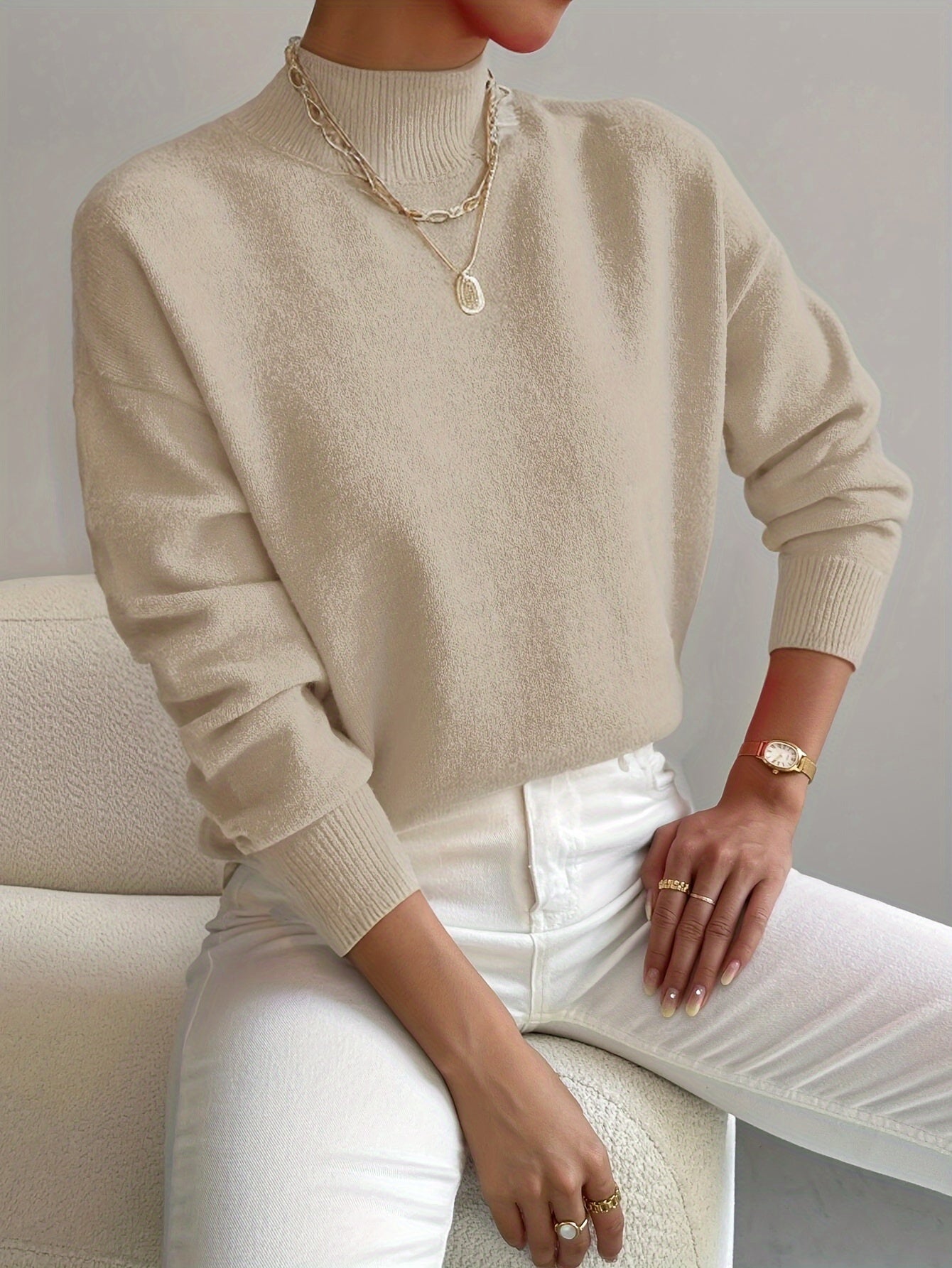 Rose | Elegant Relaxed-Fit Turtleneck