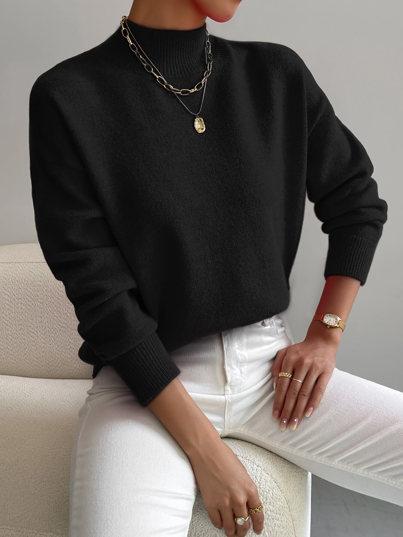 Rose | Elegant Relaxed-Fit Turtleneck